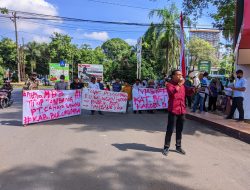 Masyarakat Batu Karopa Menuntut Agar Tidak Ada Lagi Aktivitas Penambangan Di Sungai Balantieng