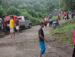 Warga Dusun Kasuso, Desa Darubiah , Bontobahari Gotong Royong Perbaiki Jalan Pakai Dana Swadaya Masyarakat