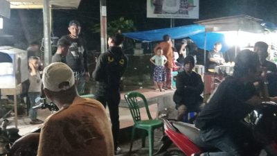 Antisipasi Tindak Kejahatan, Anggota Resmob Dan Polsek Ujung Bulu Lakukan Patroli di Taman Kota.