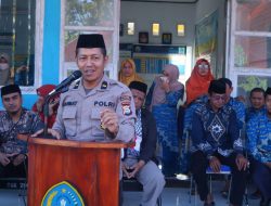 Polres Bulukumba Bersama Wahdah Islamiah Gelar Kegiatan Di SMKN 4 Bulukumba.