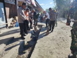 ANTISIPASI BANJIR KODIM 1411/BULUKUMBA LAKUKAN PEMBERSIHAN DI WILAYAH PASAR